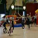 3 Parade - unicycles